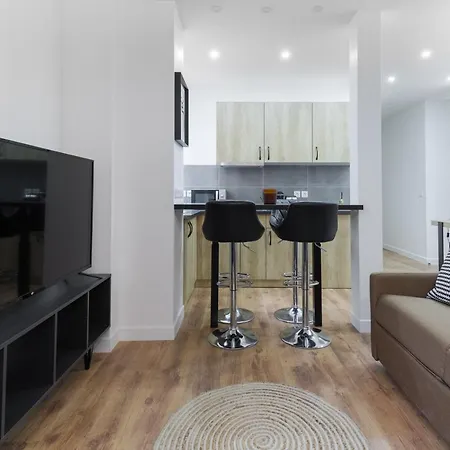 Apartment Home Suite Home Roses 2Br